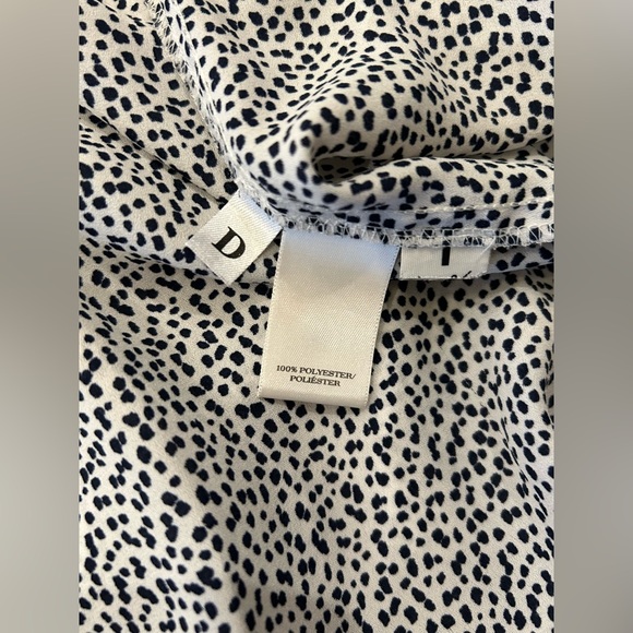 Ann Taylor White and Black Long Sleeve Blouse, Size Medium - Picture 8 of 11